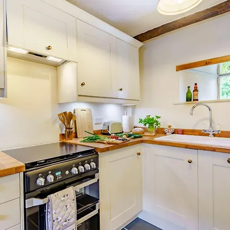 2 Bed In Eaglesfield 85288 Holiday home *